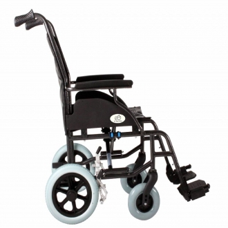 Invalidní vozík odlehčený Invalidní mechanický vozík transportní  foto